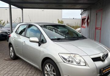 Toyota Auris 136.905 km 6.999 &euro; Enger 32130