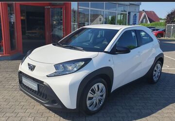 Toyota Aygo (X) 4.100 km 15.750 &euro; Beckum 59269