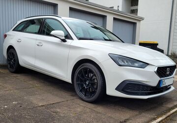 Seat Leon 44.500 km 14.700 &euro; Bielefeld 33607