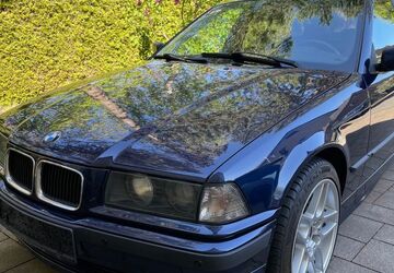 BMW 320 242.300 km 10.900 &euro; Hövelhof 33161