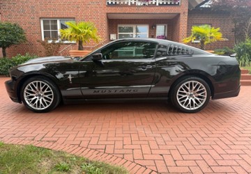 Ford Mustang 129.200 km 14.444 &euro; Schloß-Holte 33758