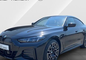 BMW i4 7.777 km 58.789 &euro; Versmold 33775