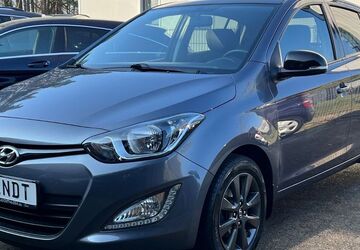 Hyundai i20 94.040 km 7.490 &euro; Steinhagen 33803