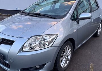 Toyota Auris 113.332 km 6.999 &euro; Bielefeld 33689
