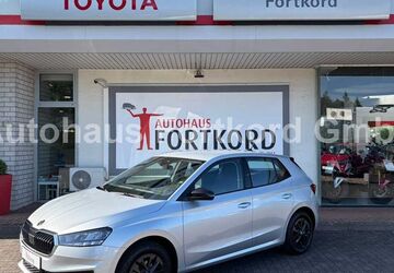 Skoda Fabia 9.480 km 18.980 &euro; Bielefeld 33689