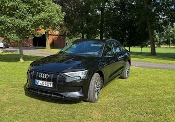 Audi e-tron 150.000 km 31.000 &euro; Borgholzhausen 33829